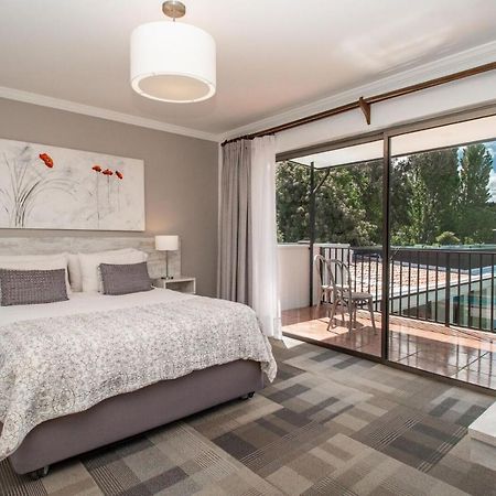 202 Hotel Boutique Angol Екстериор снимка
